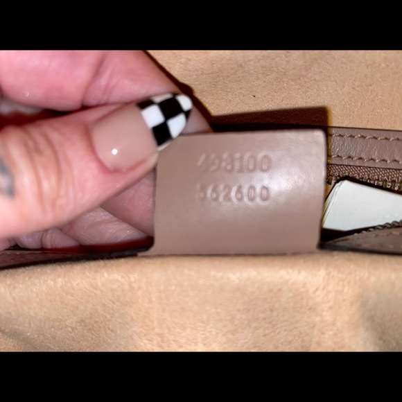 ❤️🤍💙 HOST PICK!!!!! ❤️🤍💙 - Picture 9 of 14